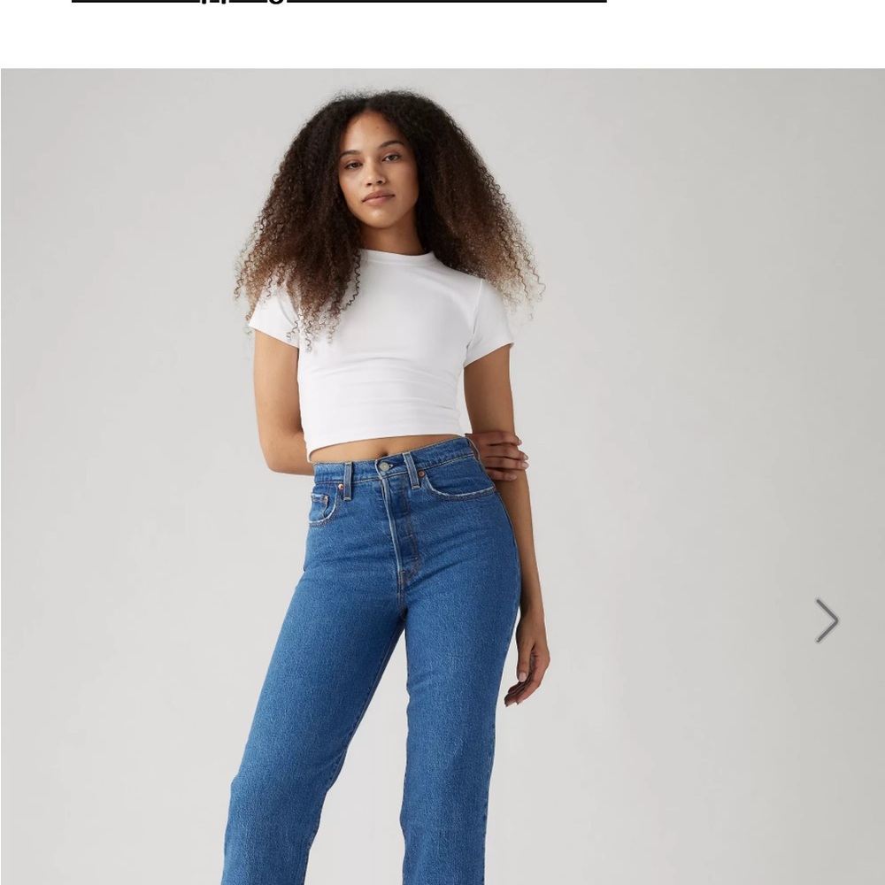 Levi’s Ribcage Straight Ankle Jeans